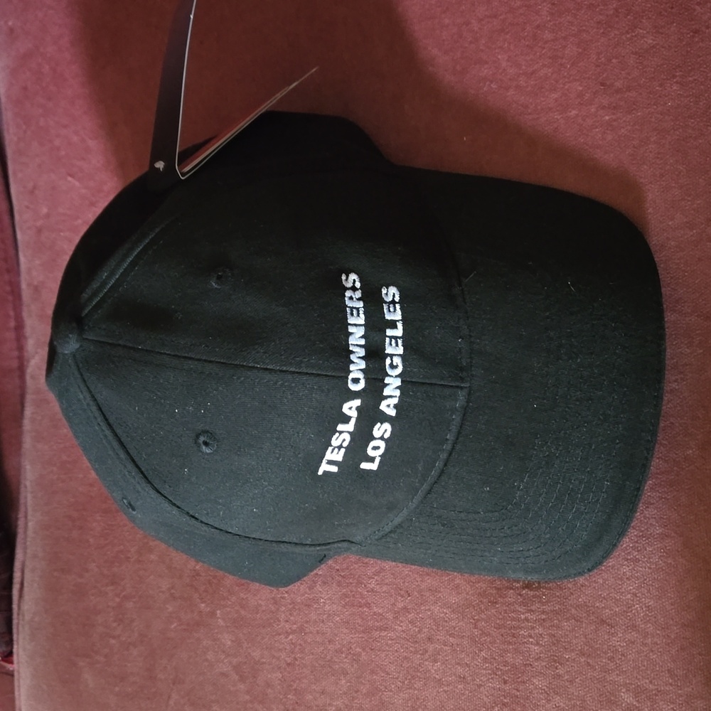 NWT Tesla black Los Angeles Owner baseball cap.